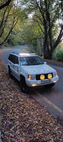 Jeep Grand Cherokee 1996, 271,000 km - 5.2 l - Qax