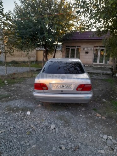 Mercedes E 240 1997, 300,000 km - 2.4 l - Ağsu