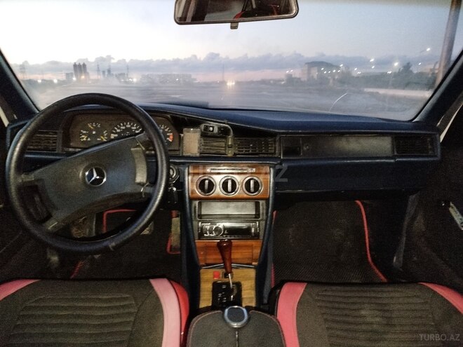 Mercedes 190 1991, 250,000 km - 2.0 l - Bakı