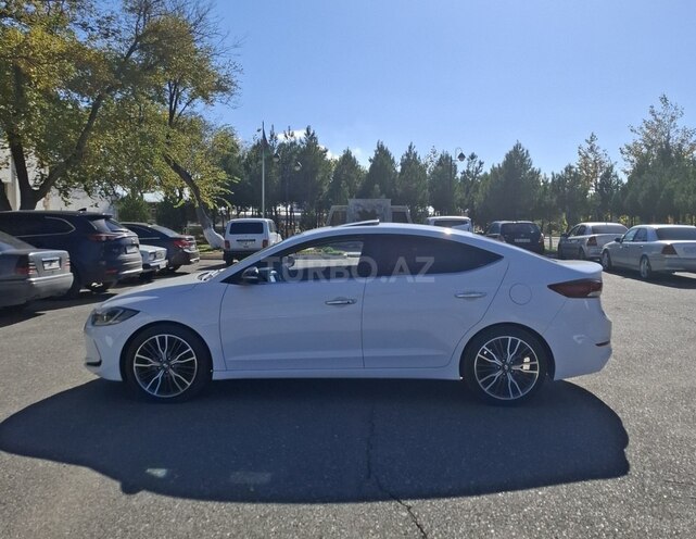 Hyundai Avante 2015, 178,388 km - 1.6 l - Sumqayıt