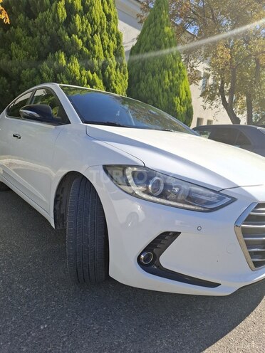 Hyundai Avante 2015, 178,388 km - 1.6 l - Sumqayıt
