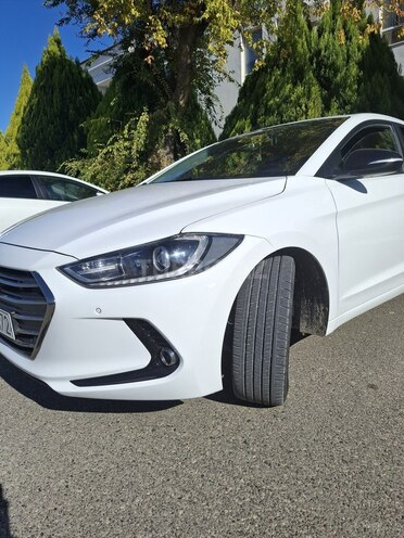 Hyundai Avante 2015, 178,388 km - 1.6 l - Sumqayıt