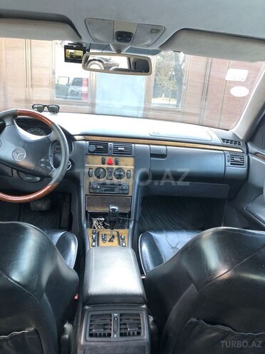 Mercedes E 270 2000, 500,000 km - 2.7 l - Bakı