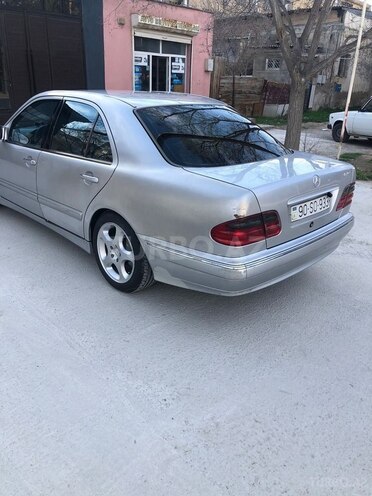 Mercedes E 270 2000, 500,000 km - 2.7 l - Bakı
