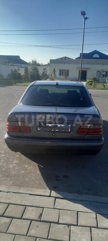 Mercedes E 230 1995, 427,983 km - 2.3 l - Şirvan
