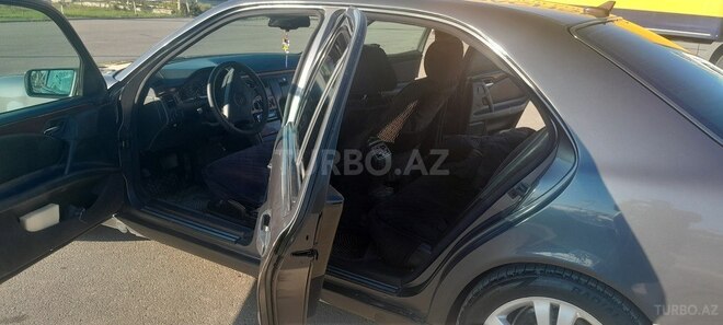 Mercedes E 230 1995, 427,983 km - 2.3 l - Şirvan