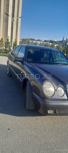 Mercedes E 230 1995, 427,983 km - 2.3 l - Şirvan