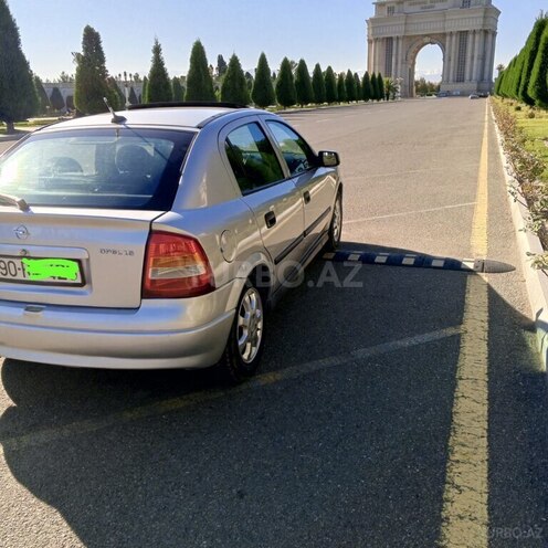 Opel Astra 2001, 300,000 km - 1.6 l - Gəncə