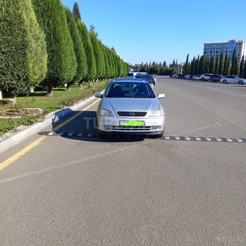Opel Astra 2001, 300,000 km - 1.6 l - Gəncə