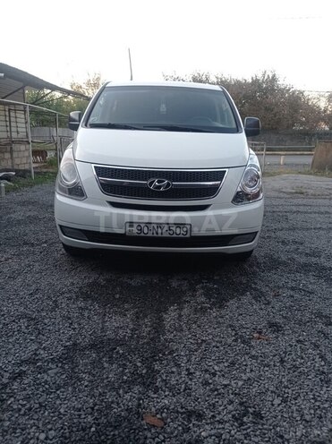 Hyundai H-1 2011, 437,931 km - 2.5 l - Balakən