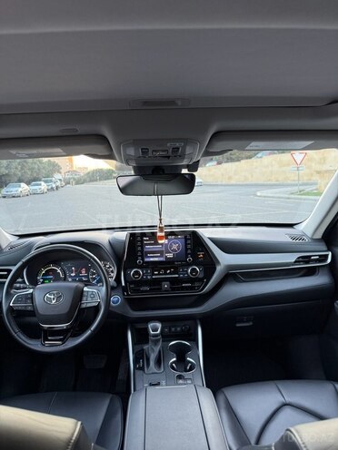 Toyota Highlander 2021, 29,500 km - 2.5 l - Bakı