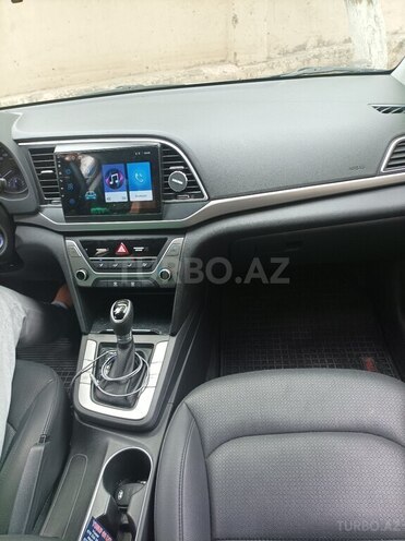 Hyundai Avante 2017, 130,000 km - 1.6 l - Bakı