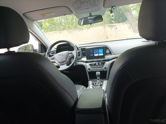 Hyundai Avante 2017, 130,000 km - 1.6 l - Bakı