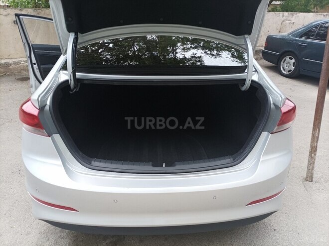 Hyundai Avante 2017, 130,000 km - 1.6 l - Bakı