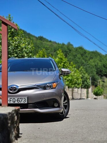 Toyota Auris 2015, 230,000 km - 1.4 l - Bakı