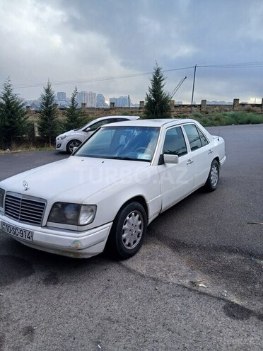 Mercedes E 250 1993, 380,000 km - 2.5 л - Bakı