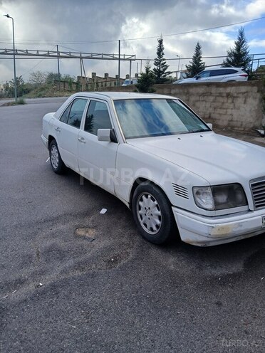 Mercedes E 250 1993, 380,000 km - 2.5 л - Bakı
