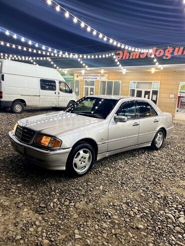 Mercedes C 220 d 1998, 332,336 km - 2.2 l - Salyan