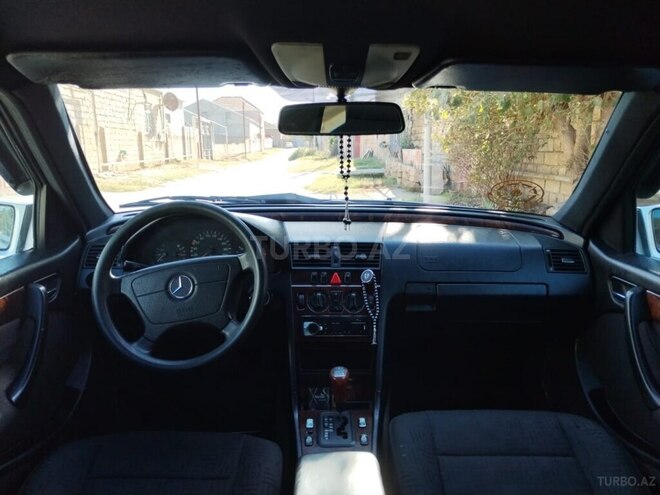 Mercedes C 220 d 1998, 332,336 km - 2.2 l - Salyan