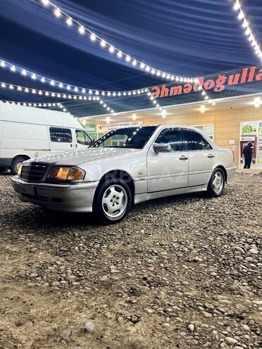 Mercedes C 220 d 1998, 332,336 km - 2.2 l - Salyan
