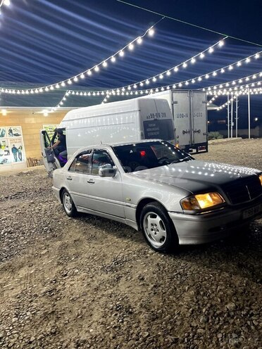 Mercedes C 220 d 1998, 332,336 km - 2.2 l - Salyan
