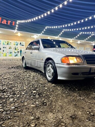 Mercedes C 220 d 1998, 332,336 km - 2.2 l - Salyan