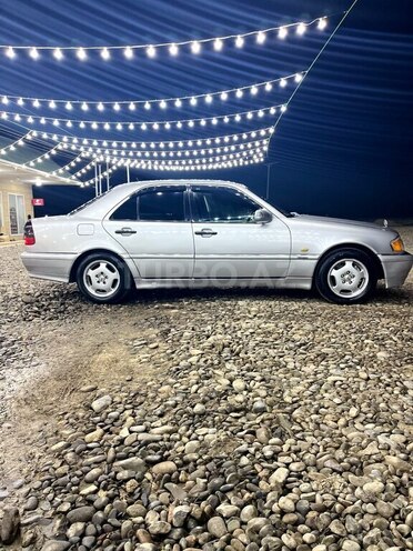 Mercedes C 220 d 1998, 332,336 km - 2.2 l - Salyan