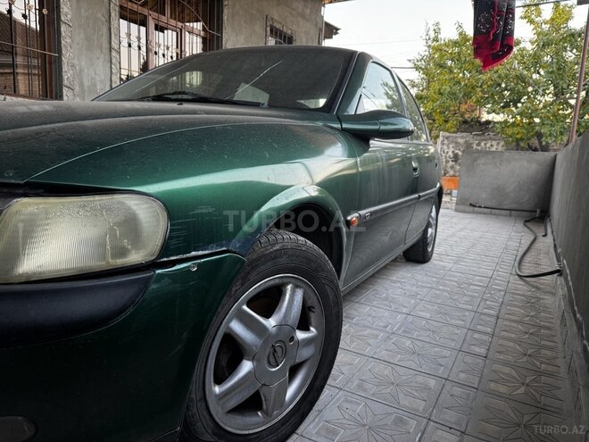Opel Vectra 1996, 256,805 km - 1.8 l - Tovuz