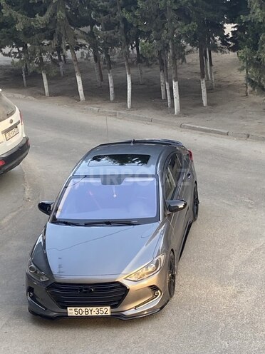 Hyundai Elantra 2017, 85,600 km - 2.0 l - Sumqayıt