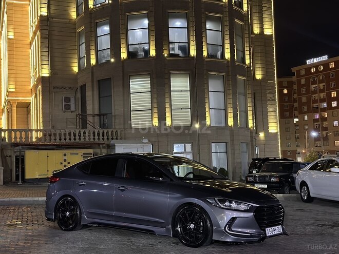 Hyundai Elantra 2017, 85,600 km - 2.0 l - Sumqayıt