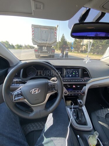 Hyundai Elantra 2017, 85,600 km - 2.0 l - Sumqayıt