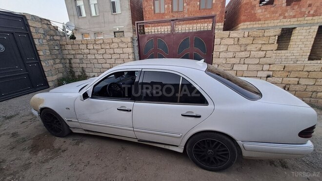 Mercedes E 220 d 1999, 500,000 km - 2.2 l - Bakı