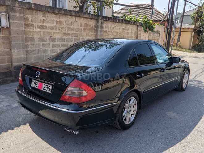 Mercedes E 260 2002, 355,000 km - 2.6 л - Quba