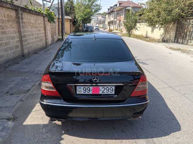Mercedes E 260 2002, 355,000 km - 2.6 л - Quba