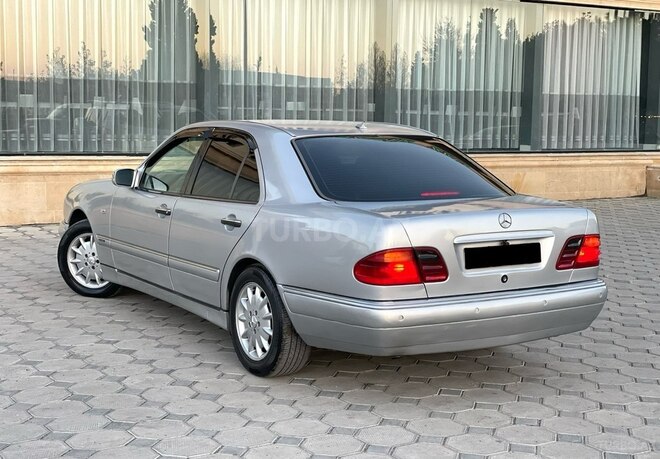 Mercedes E 220 d 1998, 450,382 km - 2.2 l - Sumqayıt