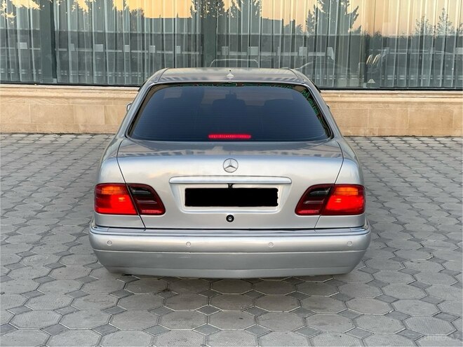 Mercedes E 220 d 1998, 450,382 km - 2.2 l - Sumqayıt