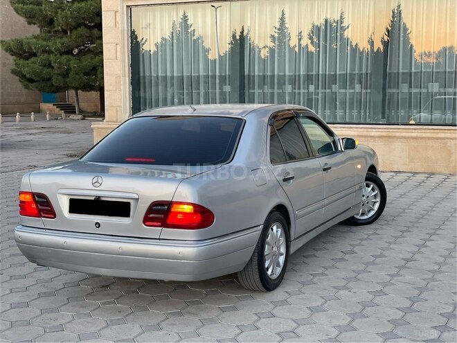 Mercedes E 220 d 1998, 450,382 km - 2.2 l - Sumqayıt