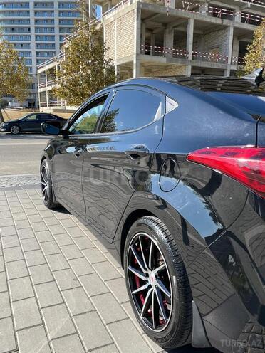 Hyundai Elantra 2015, 197,000 km - 1.8 l - Bakı