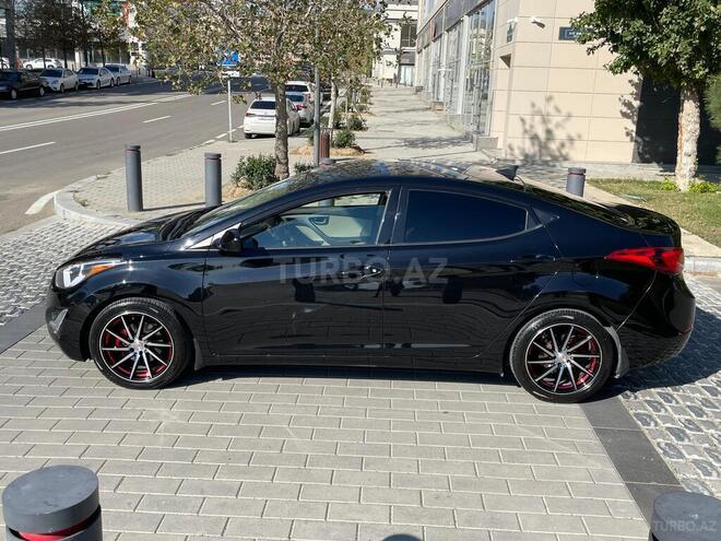 Hyundai Elantra 2015, 197,000 km - 1.8 l - Bakı