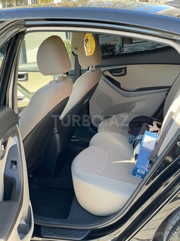 Hyundai Elantra 2015, 197,000 km - 1.8 l - Bakı