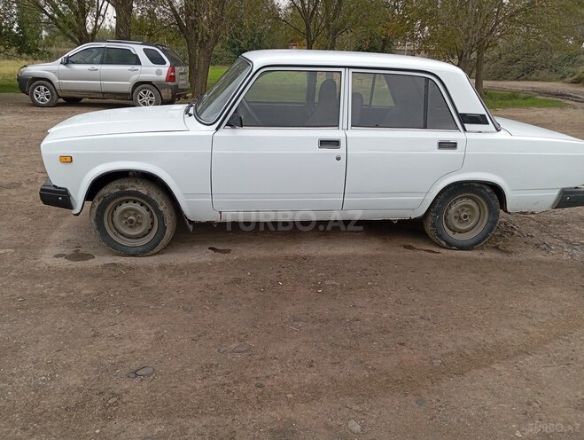 LADA (VAZ) 2107 2007, 55,518 km - 1.6 л - Salyan