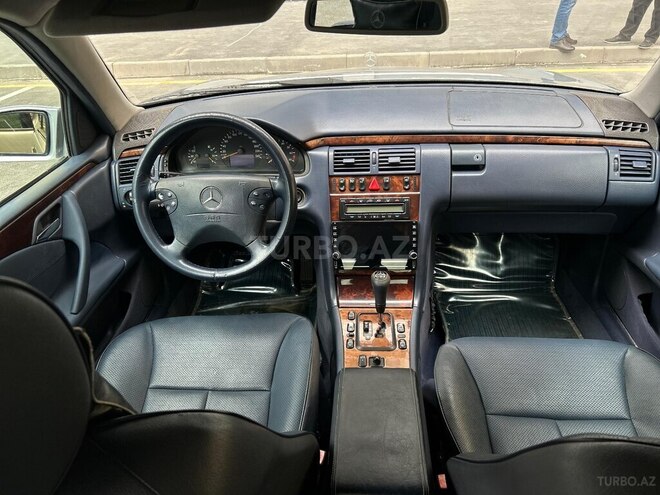 Mercedes E 240 2000, 348,836 km - 2.4 l - Bakı