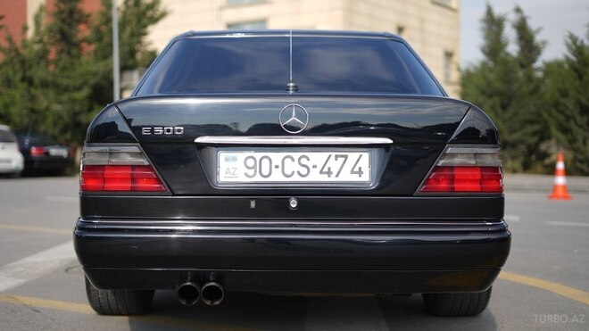 Mercedes E 220 1995, 430,000 km - 2.2 l - Bakı