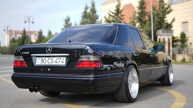 Mercedes E 220 1995, 430,000 km - 2.2 l - Bakı