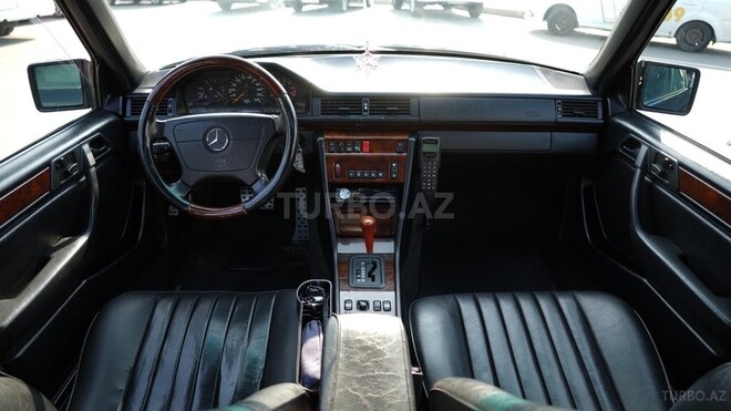 Mercedes E 220 1995, 430,000 km - 2.2 l - Bakı