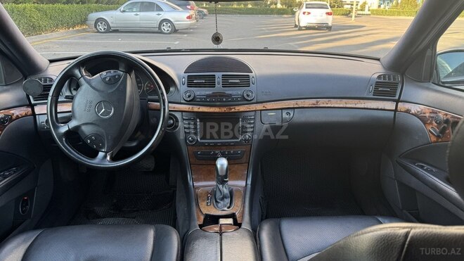 Mercedes E 320 2004, 313,000 km - 3.2 l - Şəki