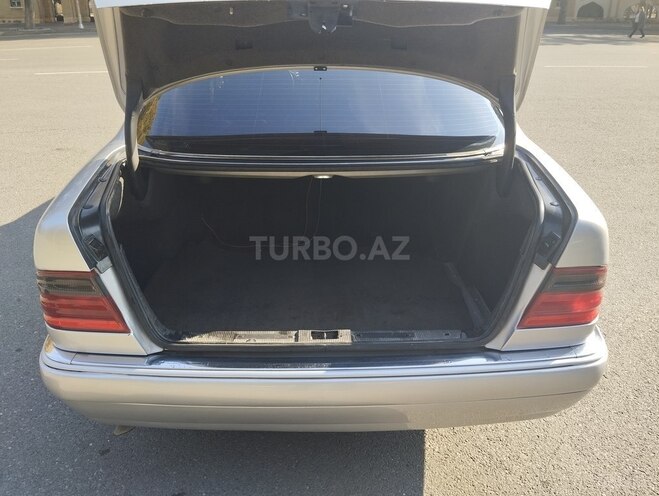 Mercedes E 230 1996, 366,700 km - 2.3 l - Mingəçevir