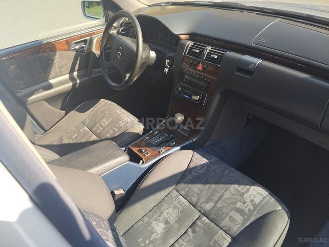 Mercedes E 230 1996, 366,700 km - 2.3 l - Mingəçevir