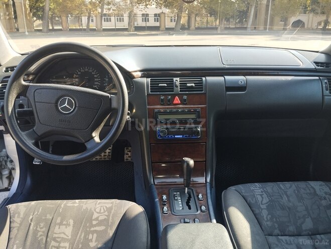 Mercedes E 230 1996, 366,700 km - 2.3 l - Mingəçevir