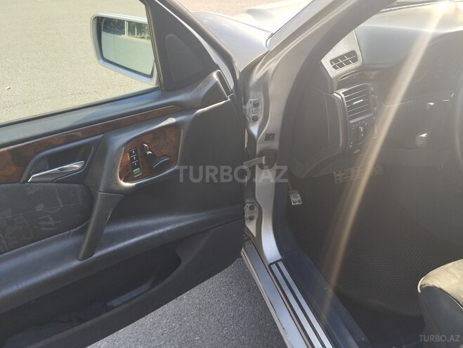 Mercedes E 230 1996, 366,700 km - 2.3 l - Mingəçevir